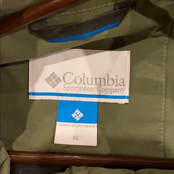 Green Columbia Jacket - Picture 3 of 3